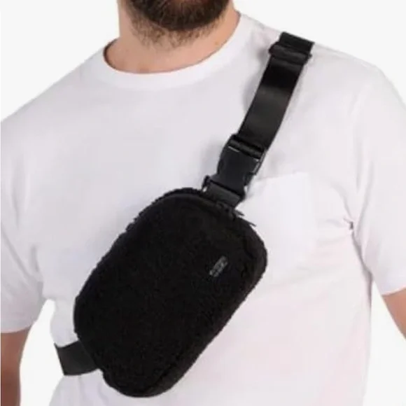LOLË Convertible Fleece Belt Bag, Cross Body Design, Unisex, Black NWT AUTHENTIC - Picture 6 of 8